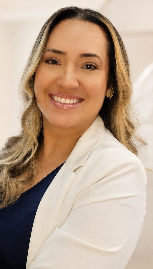 Dra. Gabriela Alves